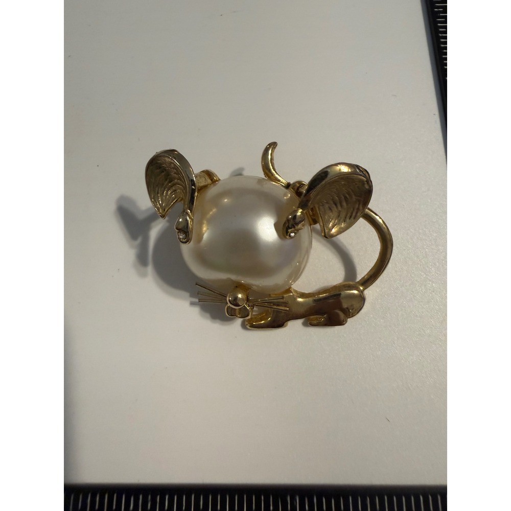 Vintage Gold Tone Faux Pearl Mouse Brooch Animal Pin Whimsical Jewelry
